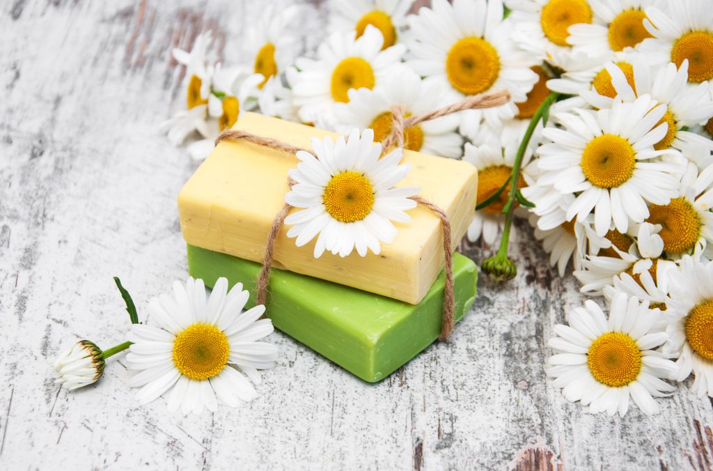 چگونه بوی بد کفش را از بین ببریم